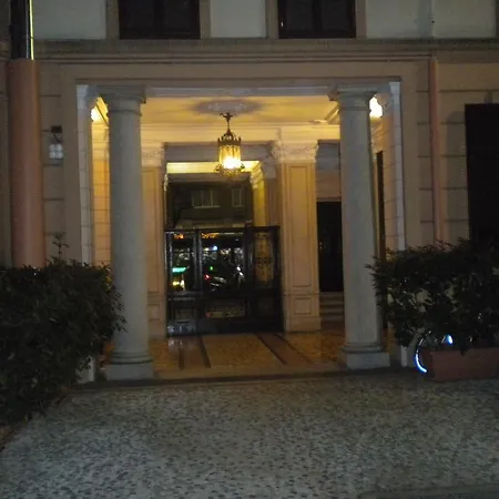 Apartament Zebra Rosso