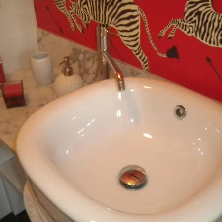 Zebra Rosso Apartament Mediolan