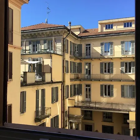 Apartament Zebra Rosso Mediolan