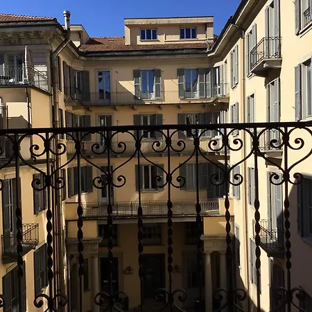 Zebra Rosso Apartament *