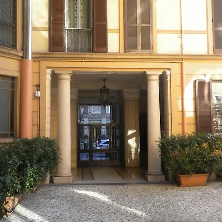 Zebra Rosso Apartment