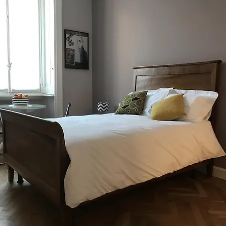 Apartment Zebra Rosso